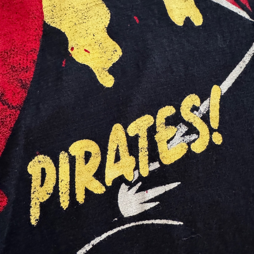 NEW Captain Hook Disney Villain Yellow and Black Tee shirt LARGE - Picture 6 of 13